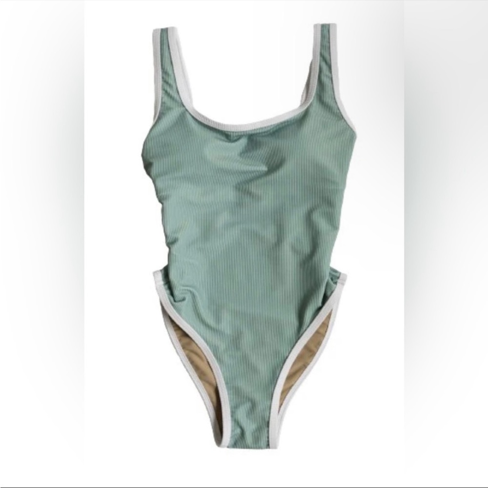 LainSnow x Megan Stokes size Medium. Brand new never worn. Sold out online!